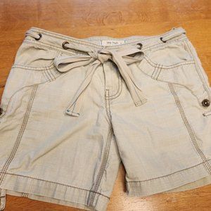 *Free People Women's Solid Beige Tan Khaki Button Pockets Utility Shorts*